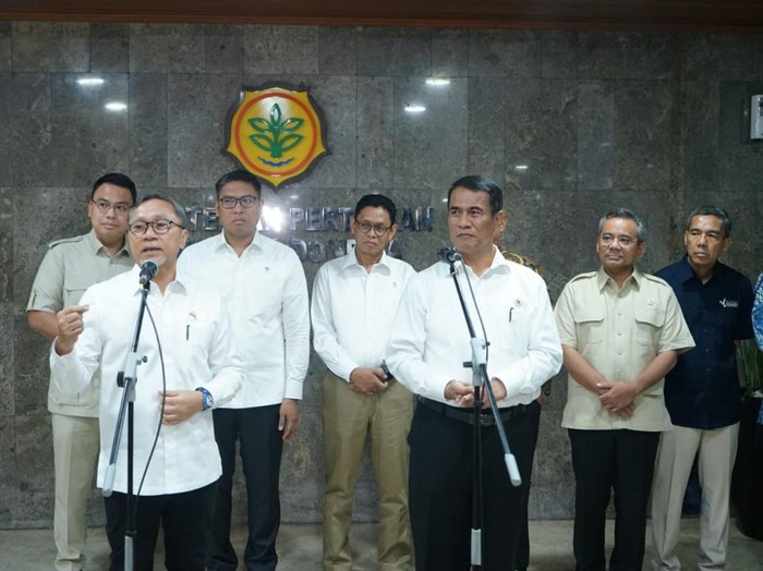 Zulkifli Hasan dan Andi Amran Sulaiman Zulkifli Hasan dan Andi Amran Sulaiman
