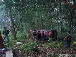 Kronologi 2 Mobil Terjun ke Jurang di Jalur Ekstrem Kota Batu-Mojokerto