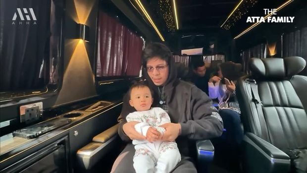 Atta Halilintar dan Azura Atta Halilintar dan Azura