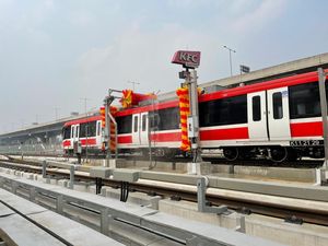 Gerbong Wanita LRT Jabodebek Beroperasi Mulai 23 Desember, Ini Aturannya! Gerbong Wanita LRT Jabodebek Beroperasi Mulai 23 Desember, Ini Aturannya!