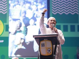 Liga 1 Libur, Barito Putera Berselawat Bareng Suporter