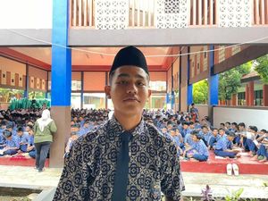 Barkah Siswa SMP Pangandaran Tak Menyangka Viral Mirip Wapres Gibran Barkah Siswa SMP Pangandaran Tak Menyangka Viral Mirip Wapres Gibran