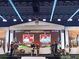 Saat Debat Terakhir Pilwali Kota Blitar Gunakan Bahasa Jawa Saat Debat Terakhir Pilwali Kota Blitar Gunakan Bahasa Jawa