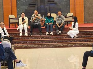 Mahasiswa Bahas Keamanan Surabaya, Eri Cahyadi Bakal Hidupkan Pos Ronda Mahasiswa Bahas Keamanan Surabaya, Eri Cahyadi Bakal Hidupkan Pos Ronda