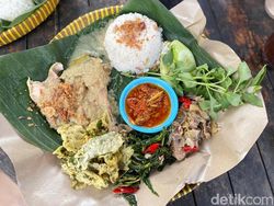 Kandang Ingkung: Spesial! Ayam Ingkung Kuah Santan di Resto Ndeso