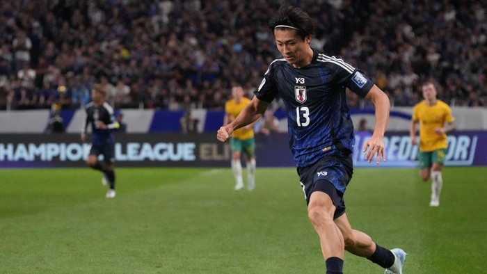 SAITAMA, JAPAN - OCTOBER 15: Keito Nakamura of Japan dribbles the ball during the FIFA World Cup Asian 3rd Qualifier Group C match between Japan and Australia at Saitama Stadium on October 15, 2024 in Saitama, Japan. (Photo by Kaz Photography/Getty Images)