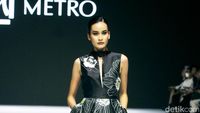 8 Koleksi SebastianRed by Sebastian Gunawan untuk Metro Department Store