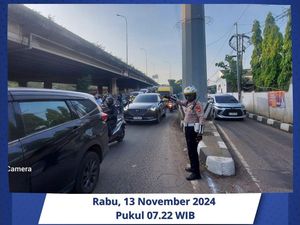 Lalin di Jl Rawa Buaya Cengkareng Jakbar Macet Imbas Perbaikan Jalan