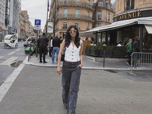 8 Gaya Stylish Medina Dina Liburan, Diisukan Jadi Pacar Baru Gading Marten 8 Gaya Stylish Medina Dina Liburan, Diisukan Jadi Pacar Baru Gading Marten