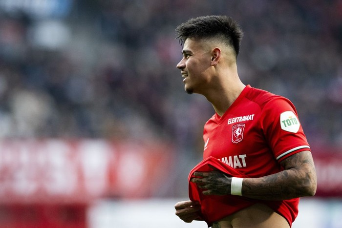 ENSCHEDE - Mees Hilgers of FC Twente during the Dutch Eredivisie match between FC Twente and Ajax Amsterdam at Stadion De Grolsch Veste on Nov. 10, 2024 in Enschede, Netherlands. ANP OLAF KRAAK (Photo by ANP via Getty Images)