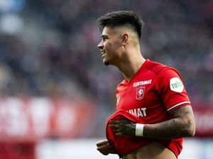 Syarat yang Diajukan FC Twente Agar Mees Hilgers Bisa Kembali Merumput Syarat yang Diajukan FC Twente Agar Mees Hilgers Bisa Kembali Merumput