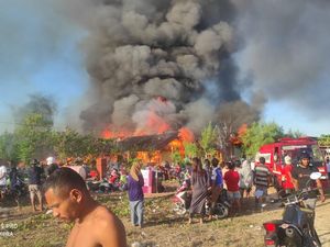 Pasar Omele Tanimbar Terbakar Diduga Akibat Ledakan Tabung Gas, 1 Orang Luka