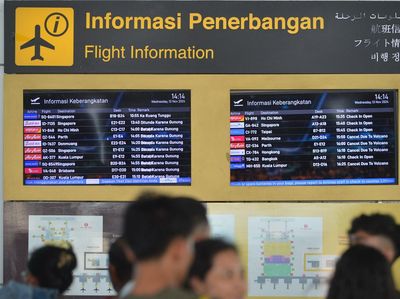 90 Penerbangan di Bandara Bali Dibatalkan gegara Erupsi Gunung Lewotobi