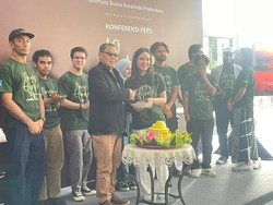 Video Pengalaman Endy Arfian Pertama Kali Ikut Drama Musikal