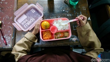 Program makan bergizi gratis untuk menekan angka stunting, langkah pemerintah. Program makan bergizi gratis untuk menekan angka stunting, langkah pemerintah.