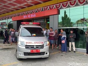 2 dari 6 Siswa SMPN 2 Bumiayu Brebes yang Tersambar Petir Akhirnya Meninggal 2 dari 6 Siswa SMPN 2 Bumiayu Brebes yang Tersambar Petir Akhirnya Meninggal