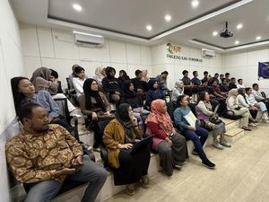 Unitomo Gelar Kuliah Umum Soal Big Data dan Literasi Digital Unitomo Gelar Kuliah Umum Soal Big Data dan Literasi Digital