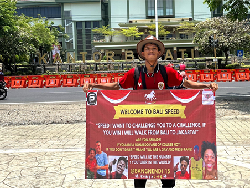 Rahasia Pria Tempuh 45 Hari Jalan Kaki Bali-Jakarta, Minum Sumbagold