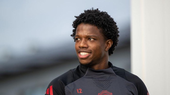MANCHESTER, ENGLAND - OCTOBER 23: Tyrell Malacia of Manchester United reacts during the UEFA Europa League 2024/25 League Phase MD3 training and press conference at Carrington Training Ground on October 23, 2024 in Manchester, England. (Photo by Ash Donelon/Manchester United via Getty Images)