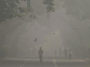 Seluruh Sekolah di New Delhi Tutup Sementara Akibat Polusi Udara Parah Seluruh Sekolah di New Delhi Tutup Sementara Akibat Polusi Udara Parah