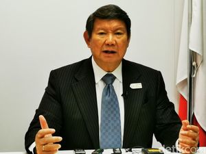Hashim Sebut RI Tak Langsung Suntik Mati PLTU di 2040 Hashim Sebut RI Tak Langsung Suntik Mati PLTU di 2040