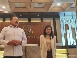 Menkomdigi Temui Jaksa Agung, Minta Dikawal dan Bahas Berantas Judol