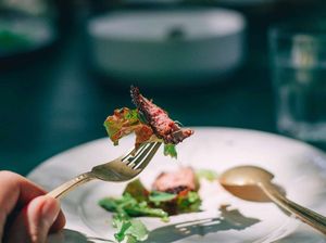 Jangan Keliru! Ini 10 Etiket Pakai Alat Makan di Berbagai Negara