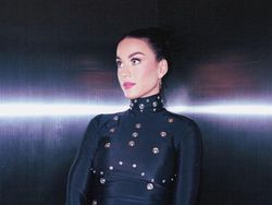 Katy Perry Akan ke Luar Angkasa, Pertama Kalinya Semua Kru Perempuan