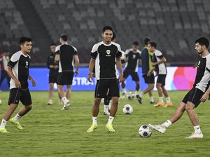 Bukan Jepang, Suporter Timnas Lebih Deg-degan Sama Rumput GBK Bukan Jepang, Suporter Timnas Lebih Deg-degan Sama Rumput GBK