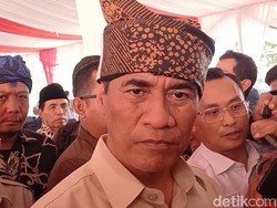 Janji Mentan Terbitkan Perpres Industri Wajib Serap Susu Peternak Lokal
