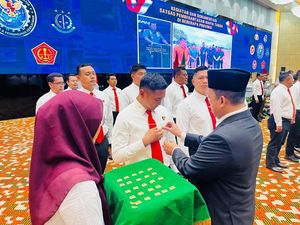 15 Personel Ditkrimsus Polda Jabar Dapat Pin Emas dari Menteri ATR/BPN