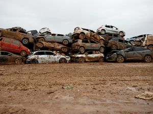 Video Pemimpin Valencia Minta Maaf Atas Banjir Dahsyat di Tengah Seruan Mundur Video Pemimpin Valencia Minta Maaf Atas Banjir Dahsyat di Tengah Seruan Mundur