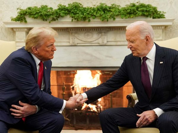 Momen Biden dan Trump Bertemu di Gedung Putih