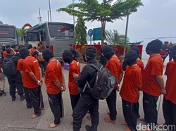 612 Narapidana Berisiko Tinggi Dipindahkan ke Lapas Nusakambangan