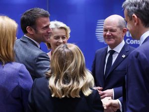 Prancis dan Jerman Terancam Lumpuh oleh Krisis Anggaran