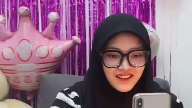 Putri Delina Putri Delina
