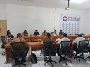 Ombudsman Ungkap Calo Tiket di Pelabuhan Tenau dan Bolok Masih Menjamur Ombudsman Ungkap Calo Tiket di Pelabuhan Tenau dan Bolok Masih Menjamur