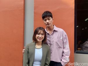 Moa Klarifikasi Alasan Sempat ke AS sampai Anak Kerja Paruh Waktu Moa Klarifikasi Alasan Sempat ke AS sampai Anak Kerja Paruh Waktu