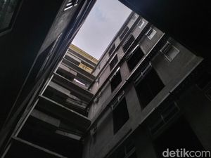 Gaya Industrial di Bangunan Rudet Tamansari Gaya Industrial di Bangunan Rudet Tamansari