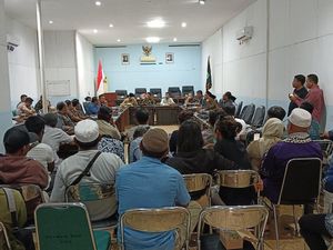 Puluhan Warga Gili Meno Datangi DPRD Lombok Utara Buntut Krisis Air Puluhan Warga Gili Meno Datangi DPRD Lombok Utara Buntut Krisis Air
