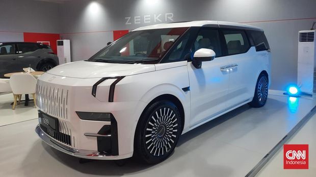 Zeekr Indonesia resmi meluncurkan dua model mobil listriknya, X dan 009, pada Jumat (22/11) dalam perhelatan Gaikindo Jakarta Auto Week (GJAW) 2024 di BSD.