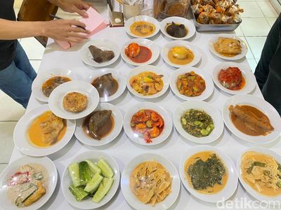 Sejak 1969! RM Padang Tertua di Jakarta Punya Menu Unik Wajib Dicoba