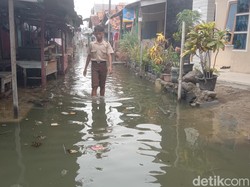 Video Banjir Rob Merendam Pesisir Indramayu