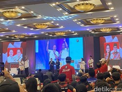 Tutup Debat Terakhir Pilwalkot Semarang, Yoyok-Joss Nyanyi Lagu Rumah Kita