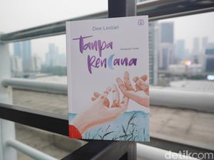 7 Buku Indonesia yang Curi Perhatian di 2024 7 Buku Indonesia yang Curi Perhatian di 2024