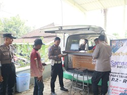 Jumat Berkah, Polres Blitar Fasilitasi Layanan Samsat Keliling di Masjid