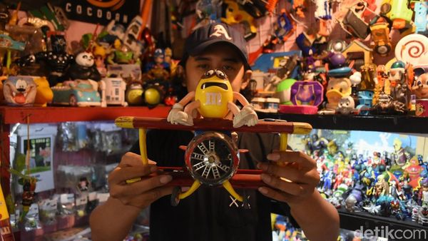 Kolektor di Bogor Punya Ribuan Action Figure, Bisa Dibeli Nih