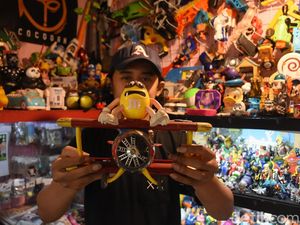 Kolektor di Bogor Punya Ribuan Action Figure, Bisa Dibeli Nih