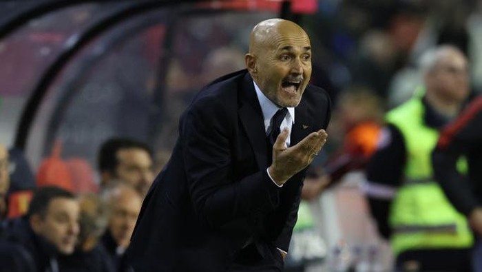 BRUSSELS, BELGIUM - NOVEMBER 14:  Head coach of Italy Luciano Spalletti reacts during the UEFA Nations League 2024/25 League A Group A2 match between Belgium and Italy at Re Baldovino stadium on November 14, 2024 in Brussels, Belgium. (Photo by Claudio Villa - FIGC/FIGC via Getty Images)