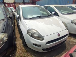 Deretan Mobil Fiat-Kia yang Dilelang Rp 41 Juta Deretan Mobil Fiat-Kia yang Dilelang Rp 41 Juta
